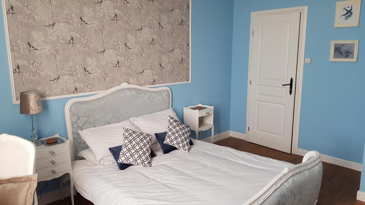 オジャック Les Cygnes Noirs Bed & Breakfast エクステリア 写真